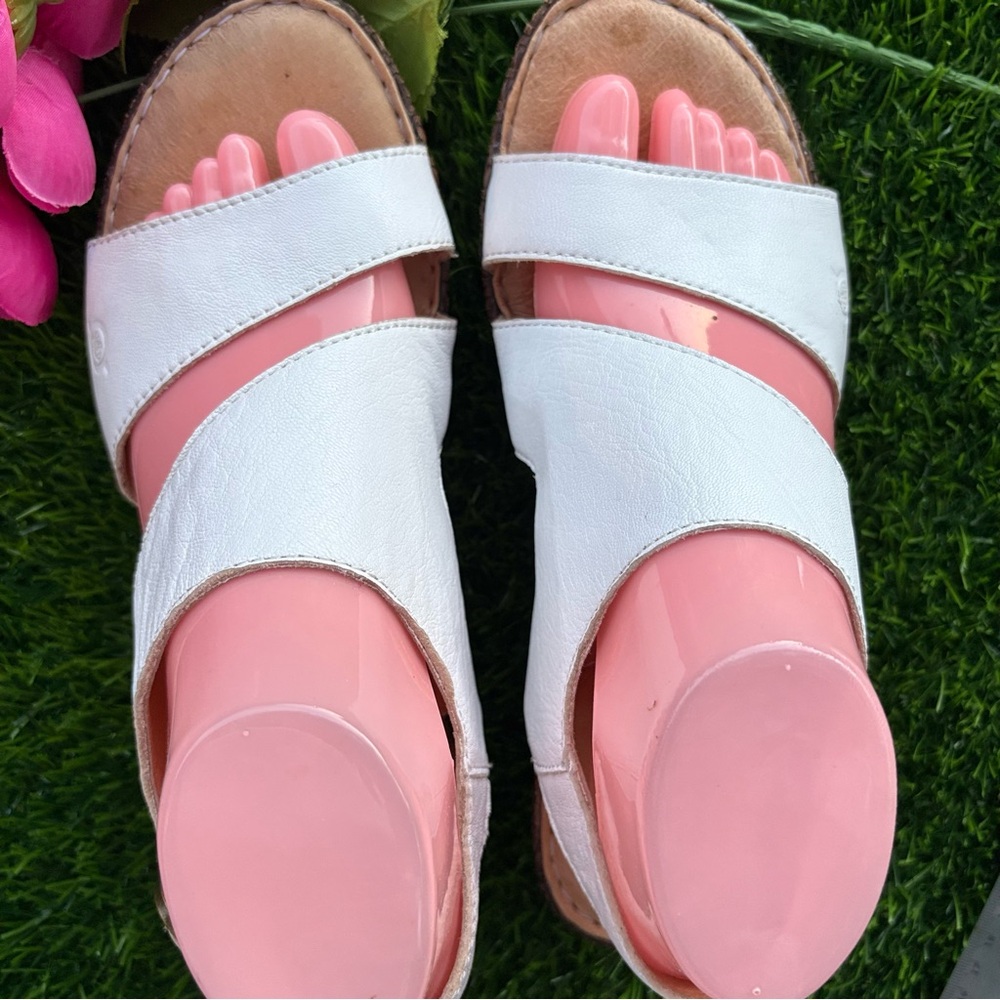 BORN LEATHER WEDGE SANDALS BUCKLE 9 - Picture 7 of 12
